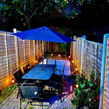 Three Bedroom House By Peacegrove Homes Short Lets & Serviced Accommodation Brighton With Free Wifi & Pet Friendly 外观 照片