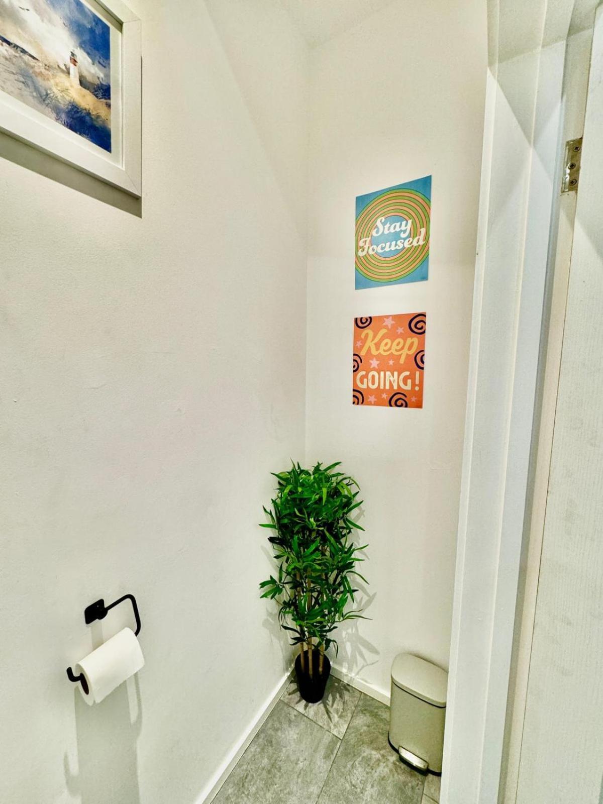 Three Bedroom House By Peacegrove Homes Short Lets & Serviced Accommodation Brighton With Free Wifi & Pet Friendly 外观 照片