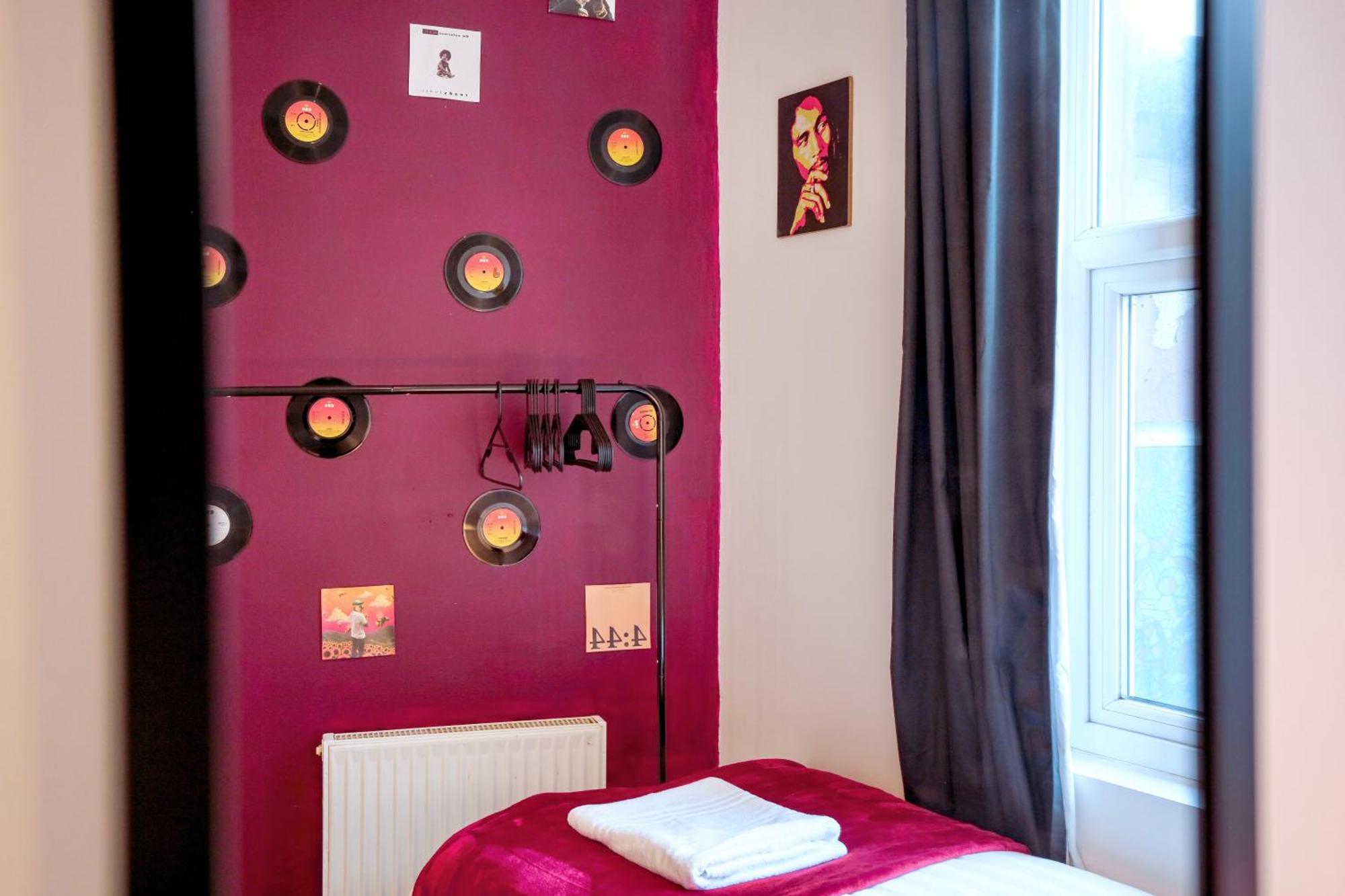 Three Bedroom House By Peacegrove Homes Short Lets & Serviced Accommodation Brighton With Free Wifi & Pet Friendly 外观 照片